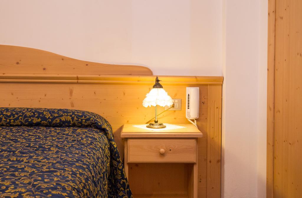 Villa Elena B&B Hotel San Martino Di Castrozza Exterior photo